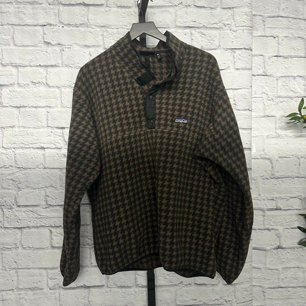 Patagonia houndstooth pattern snap-t fleece pullover